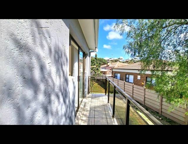 2 BEDROOM APARTMENT FOR SALE IN HARTENBOS